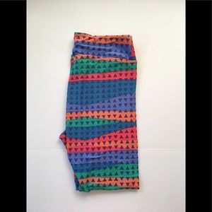 LuLaRoe Tall & Curvy Leggings